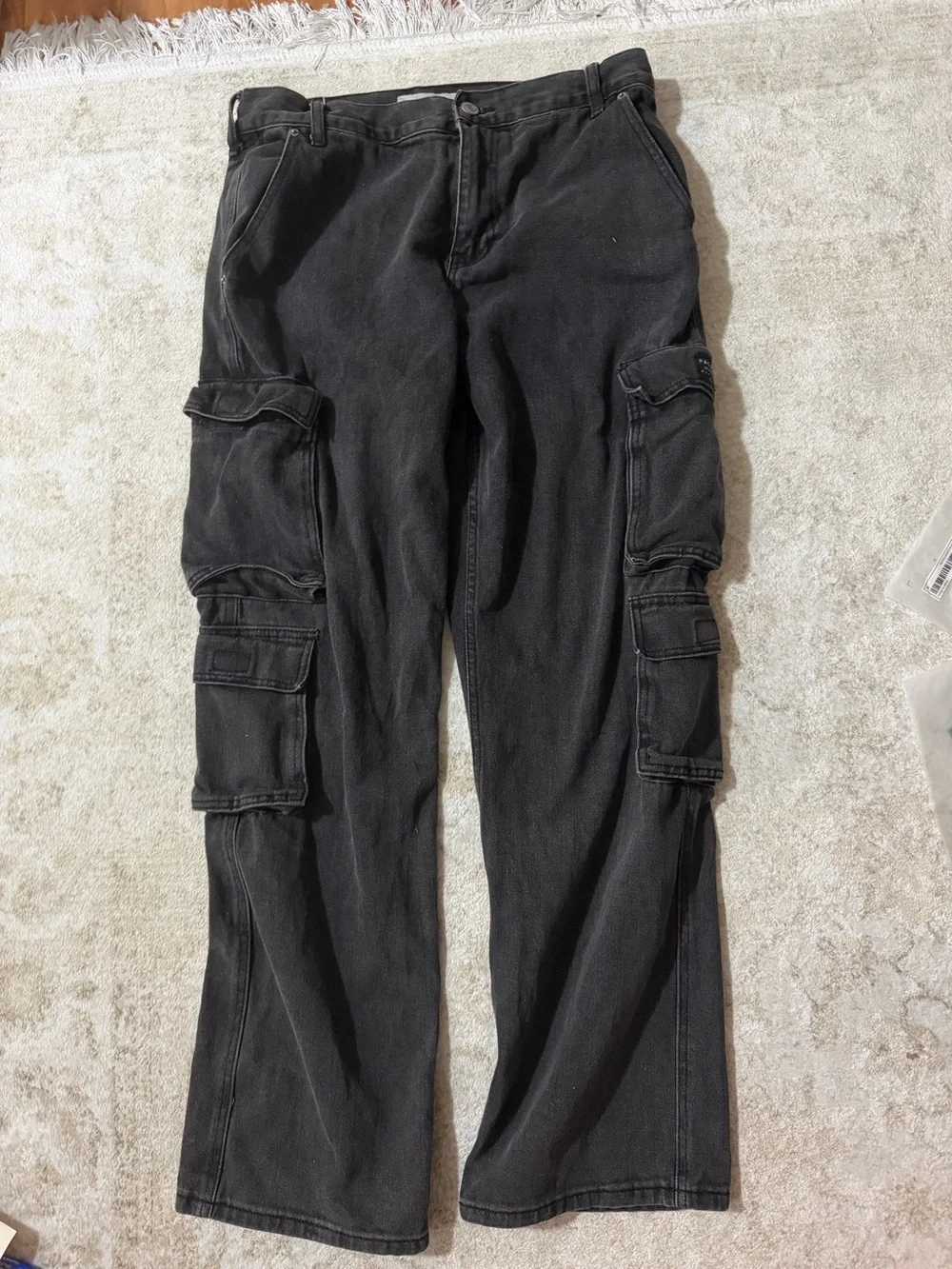 Black Men's PacSun Baggy Cargo Pants - Durable Utility Style